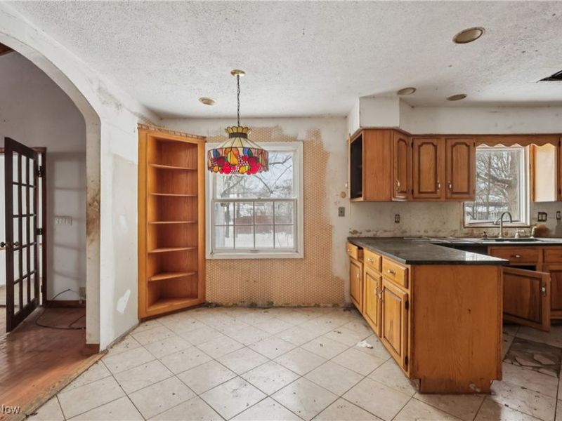 2100 W Salem Parkway, Westlake, OH 44145 Photo 10