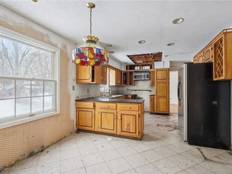 2100 W Salem Parkway, Westlake, OH 44145 Photo 11