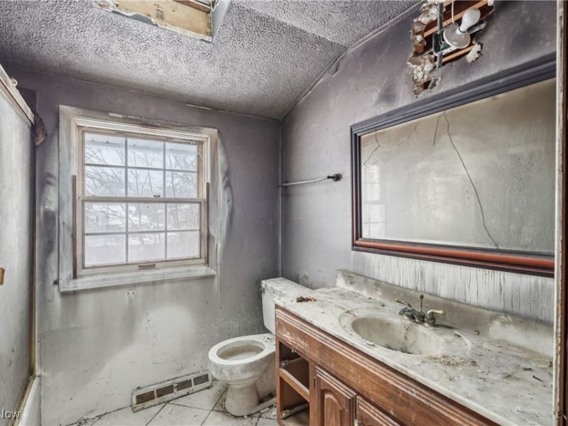 2100 W Salem Parkway, Westlake, OH 44145 Photo 31