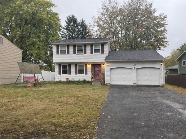 601 Silver Meadows Boulevard, Kent, OH 44240