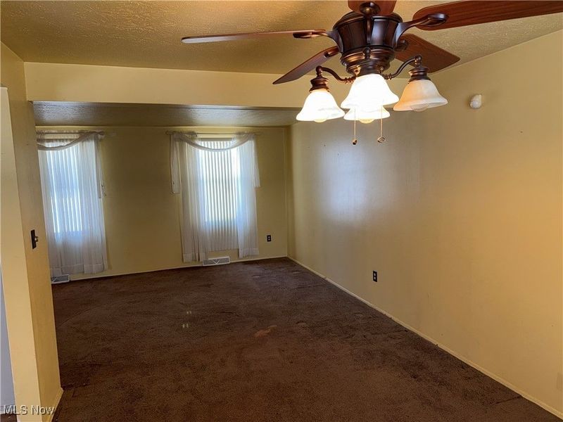 601 Silver Meadows Boulevard, Kent, OH 44240 Photo 5