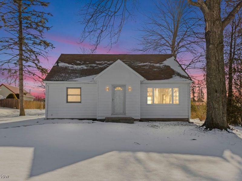 1724 Krumroy Road, Akron, OH 44312 Photo 1