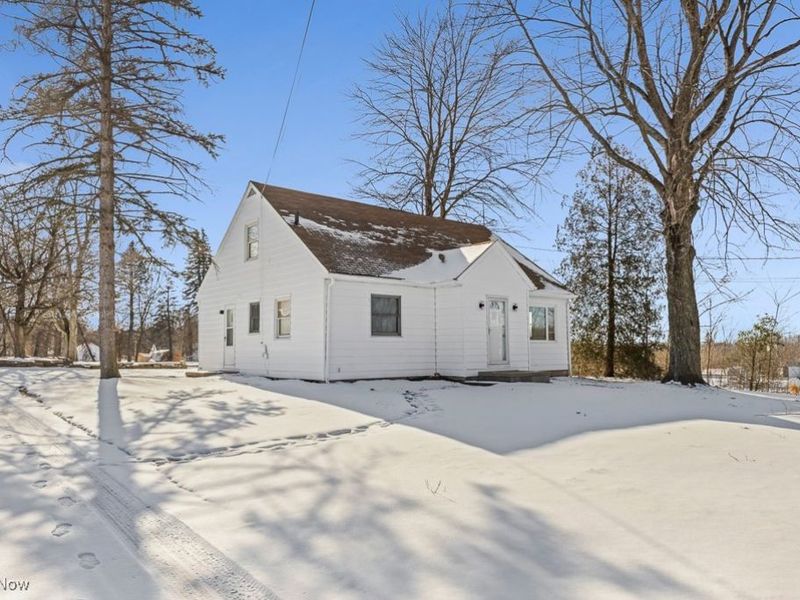 1724 Krumroy Road, Akron, OH 44312 Photo 4