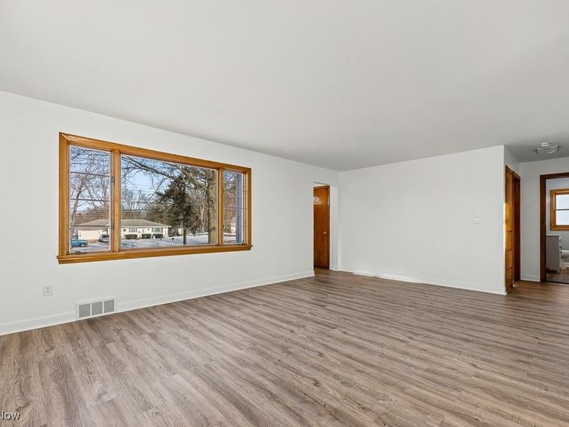 1724 Krumroy Road, Akron, OH 44312 Photo 7