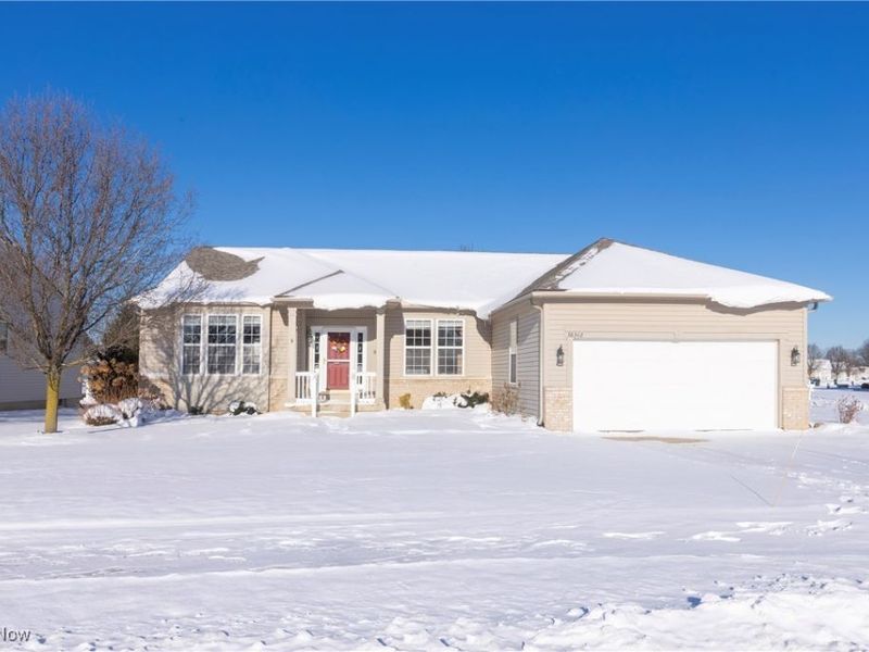 38342 Kingsbury Drive, North Ridgeville, OH 44039 Photo 1