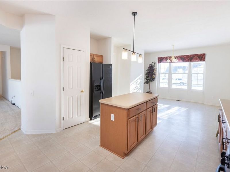 38342 Kingsbury Drive, North Ridgeville, OH 44039 Photo 18