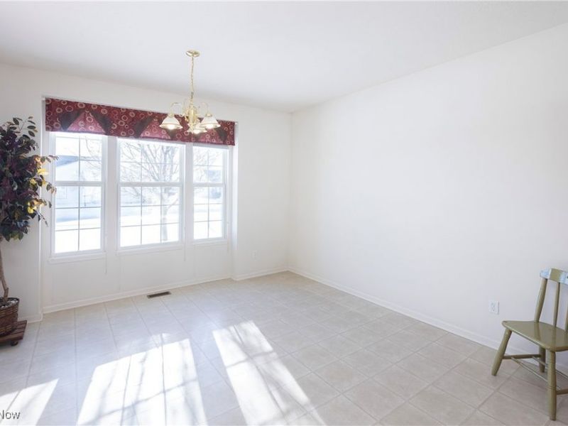 38342 Kingsbury Drive, North Ridgeville, OH 44039 Photo 24