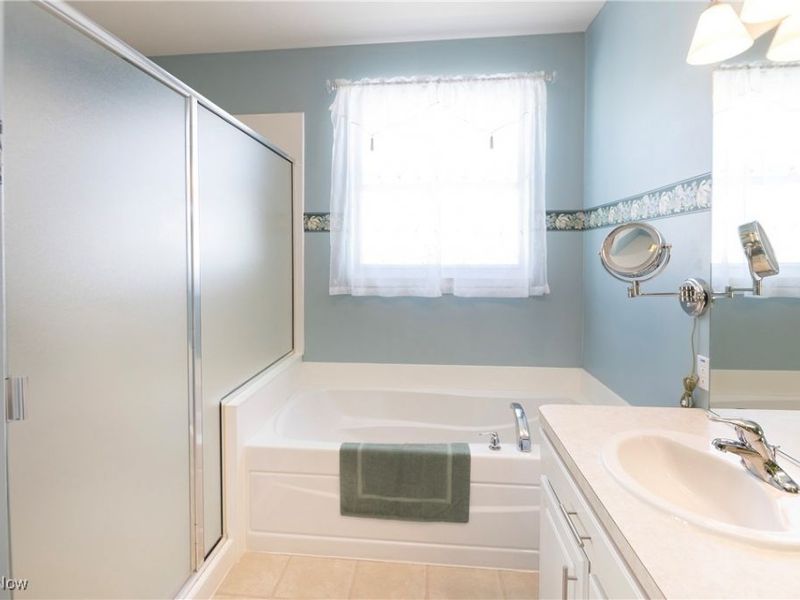 38342 Kingsbury Drive, North Ridgeville, OH 44039 Photo 32