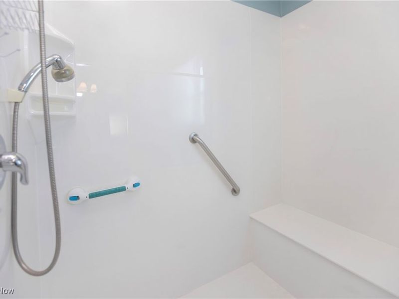 38342 Kingsbury Drive, North Ridgeville, OH 44039 Photo 33