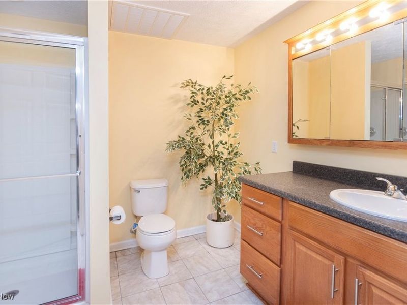 38342 Kingsbury Drive, North Ridgeville, OH 44039 Photo 45