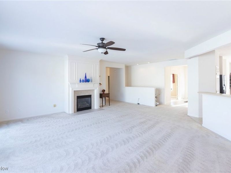 38342 Kingsbury Drive, North Ridgeville, OH 44039 Photo 9