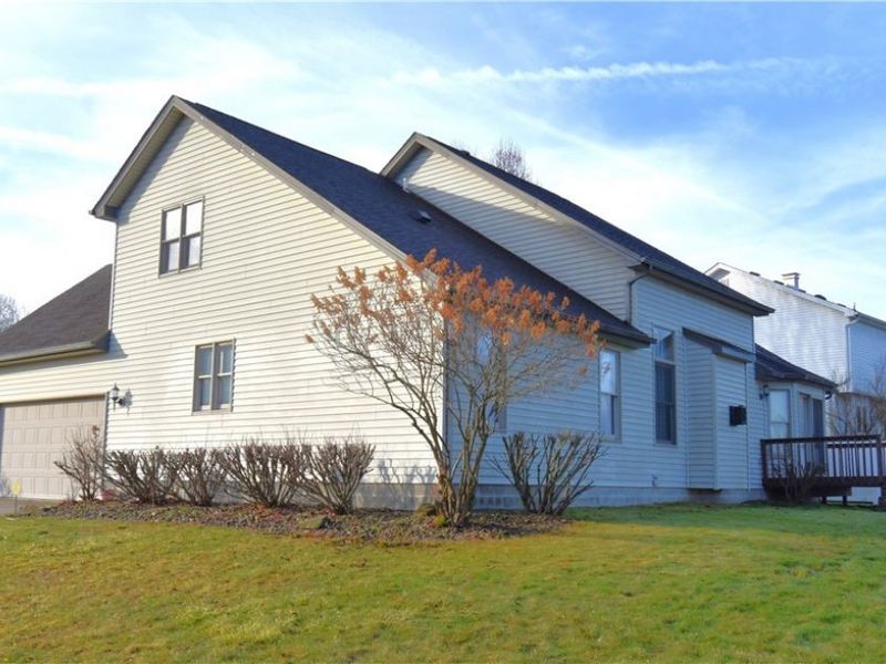 585 Creekside Drive, Hubbard, OH 44425 Photo 4