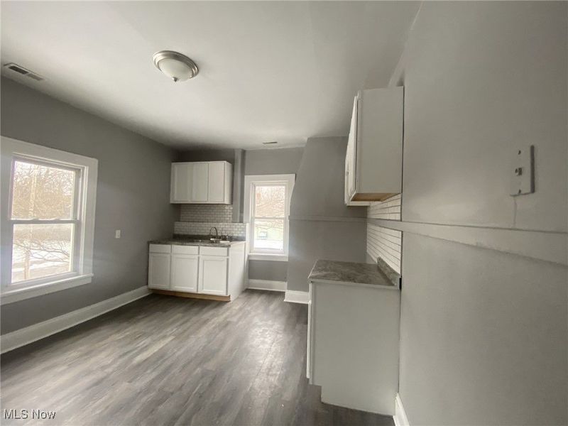 1230 Norwood Road, Cleveland, OH 44103 Photo 13