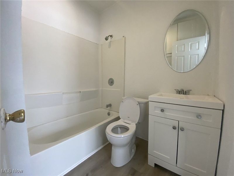 1230 Norwood Road, Cleveland, OH 44103 Photo 20