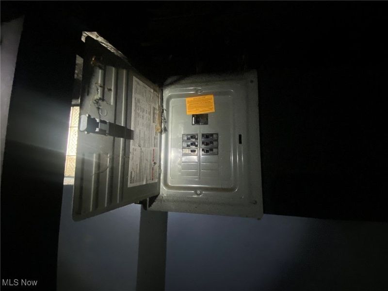 1230 Norwood Road, Cleveland, OH 44103 Photo 32