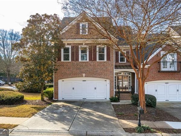 3512 Village Green Drive, Roswell, GA 30075