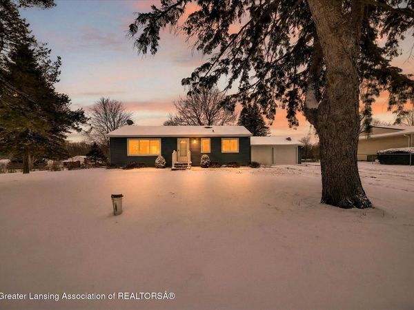 11858 Holt Highway, Dimondale, MI 48821