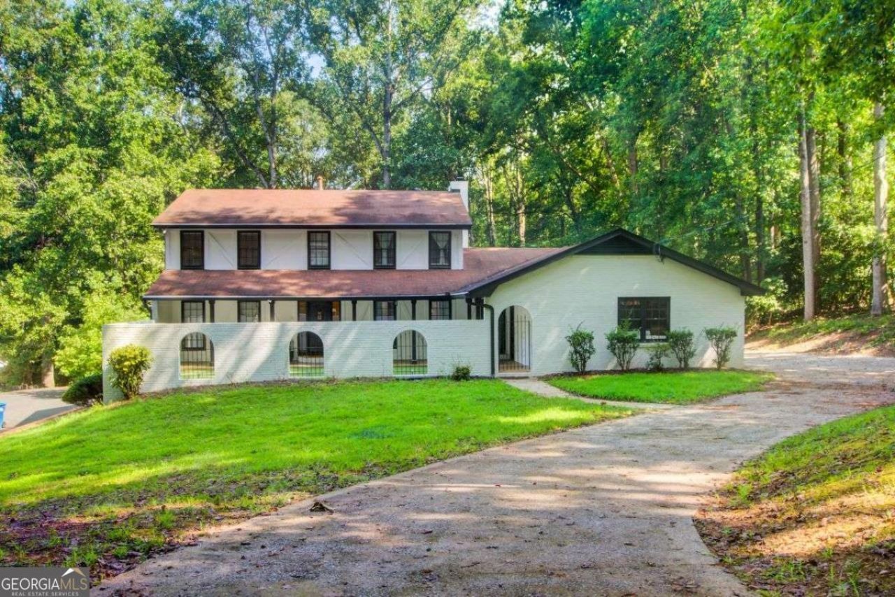 2085 High Point Trail Sw, Atlanta, GA 30331 Main Photo