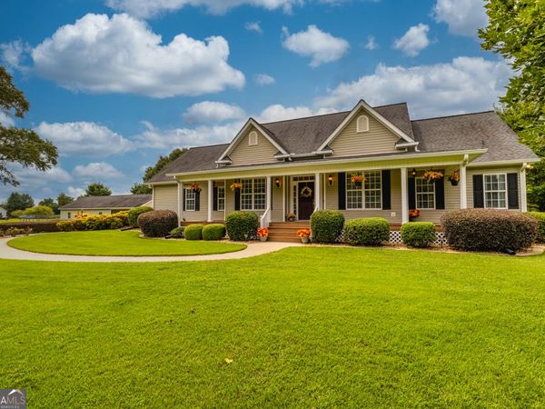 121 Grape Creek Road, Milner, GA 30257