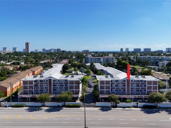 10 SE 13th Street, Unit B3, Boca Raton, FL 33432