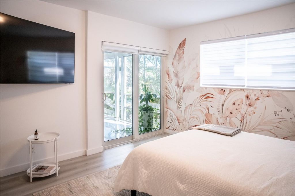 10 SE 13th St, Unit B3, Boca Raton, FL 33432 Photo