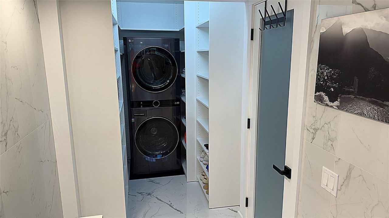 10 SE 13th St, Unit B3, Boca Raton, FL 33432 Photo