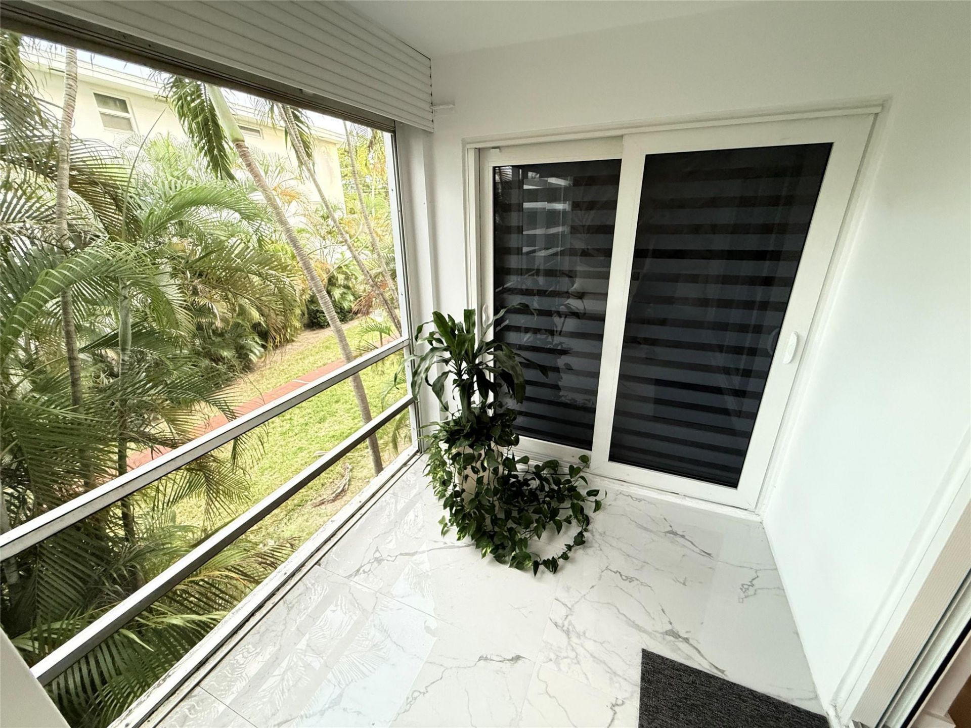 10 SE 13th Street, Unit B3, Boca Raton, FL 33432 Photo
