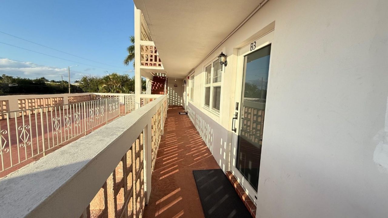 10 SE 13th St, Unit B3, Boca Raton, FL 33432 Photo