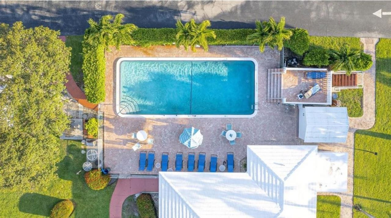 10 SE 13th Street, Unit B3, Boca Raton, FL 33432 Photo