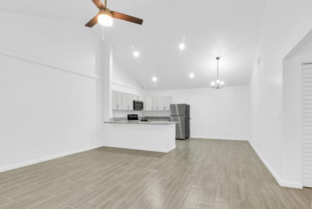 13737 Yarmouth Drive, Wellington, FL 33414 Photo