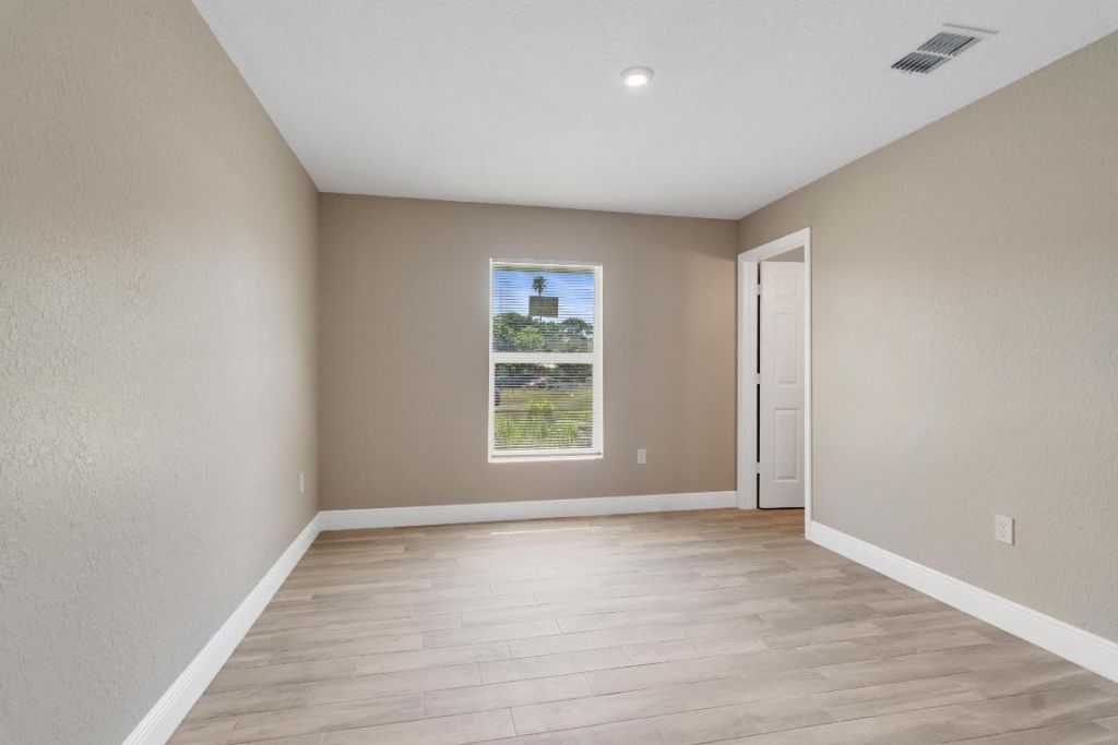 1405 Avenue G, Unit Apt A, Fort Pierce, FL 34950 Photo