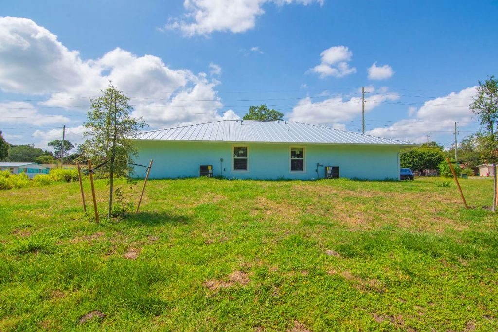 1405 Avenue G, Unit Apt A, Fort Pierce, FL 34950 Photo