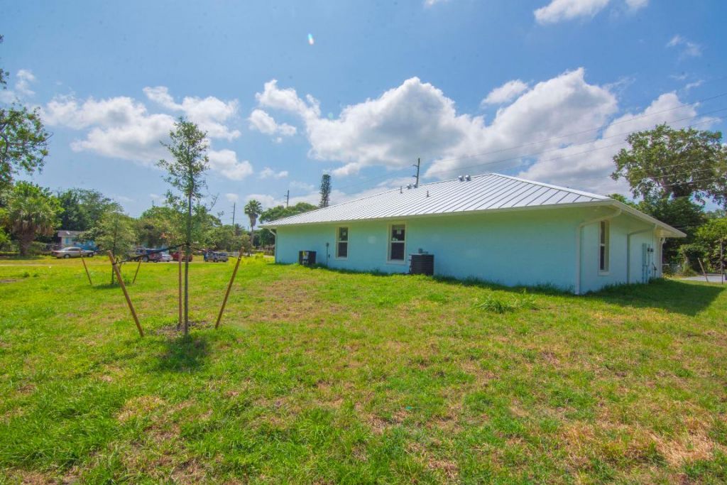 1405 Avenue G, Unit Apt A, Fort Pierce, FL 34950 Photo