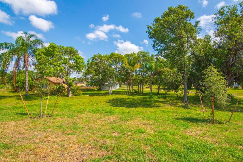 1405 Avenue G, Unit Apt A, Fort Pierce, FL 34950 Photo