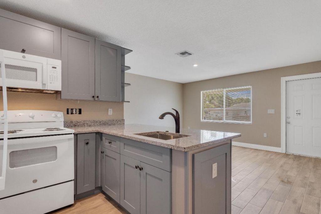 1405 Avenue G, Unit Apt A, Fort Pierce, FL 34950 Photo