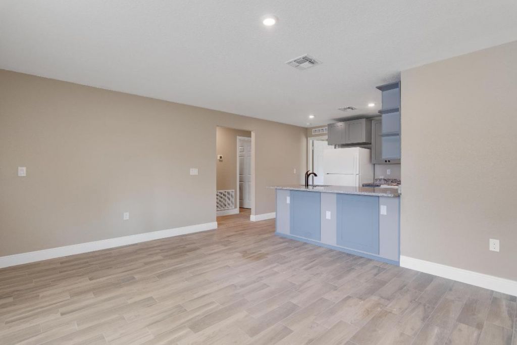 1405 Avenue G, Unit Apt A, Fort Pierce, FL 34950 Photo