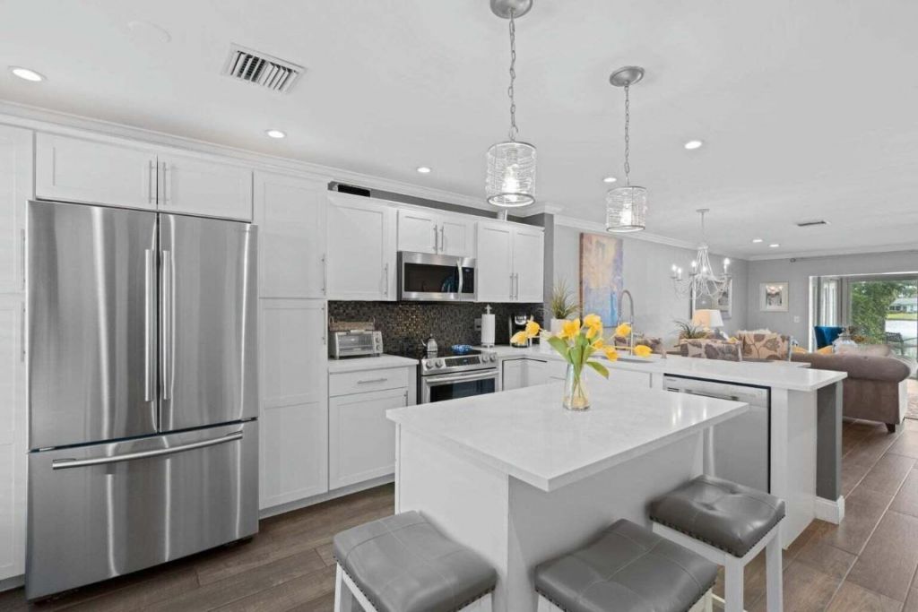 5400 Poppy Place, Unit B, Delray Beach, FL 33484 Main Photo