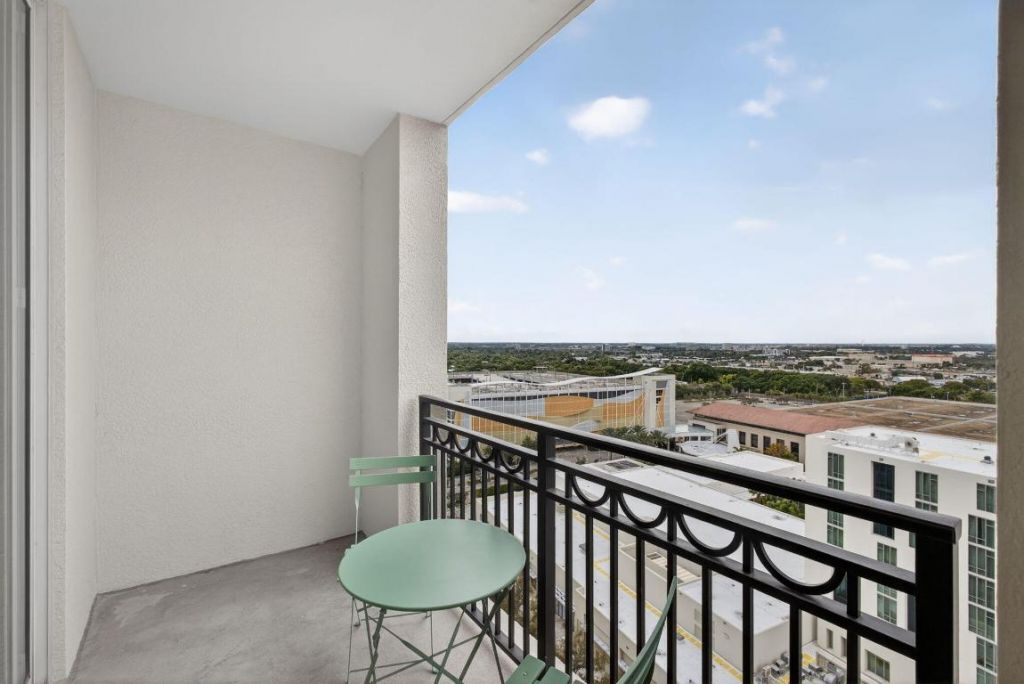 550 Okeechobee Boulevard, Unit 1618, West Palm Beach, FL 33401 Photo