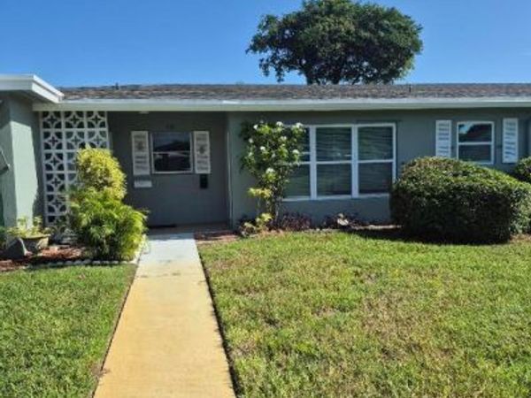 737 High Point Boulevard N, Unit B, Delray Beach, FL 33445