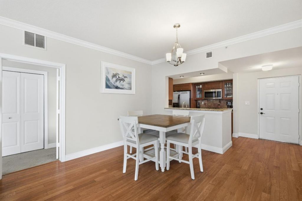 975 NW Flagler Avenue, Unit 307, Stuart, FL 34994 Photo