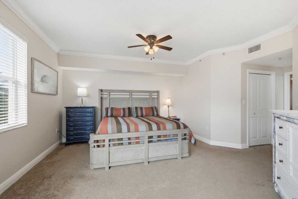 975 NW Flagler Avenue, Unit 307, Stuart, FL 34994 Photo