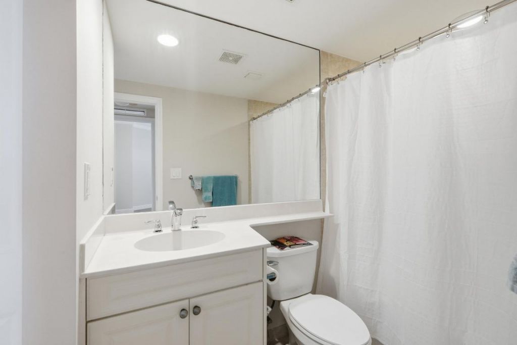 975 NW Flagler Avenue, Unit 307, Stuart, FL 34994 Photo