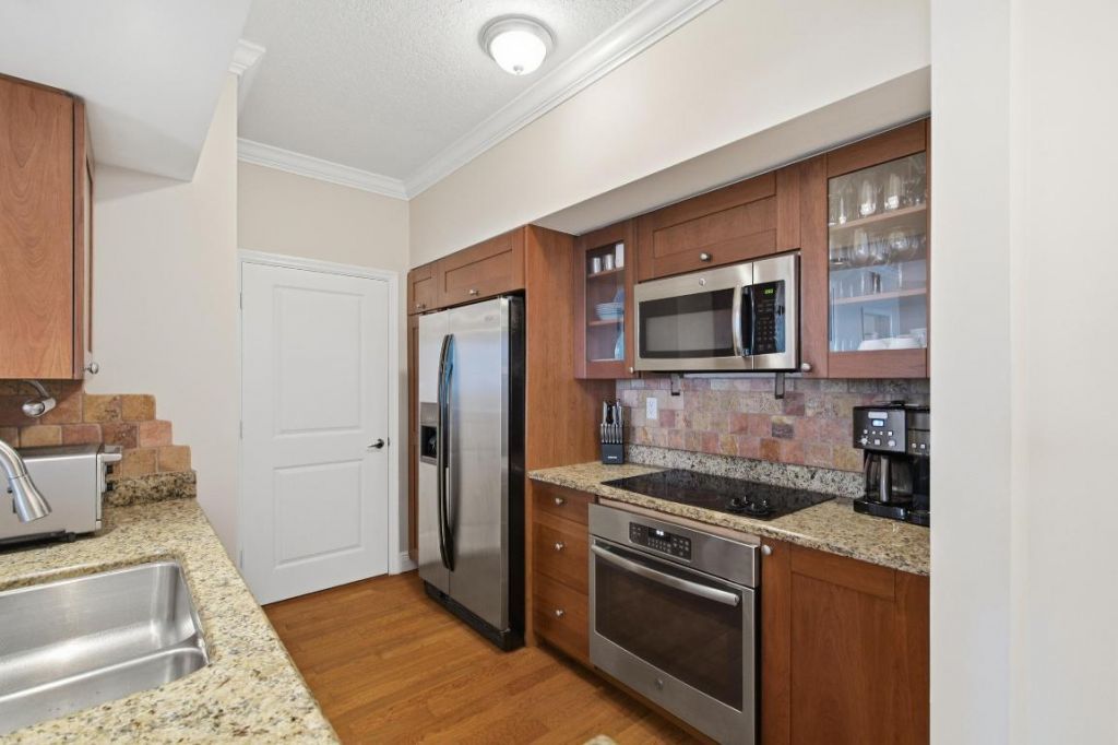 975 NW Flagler Avenue, Unit 307, Stuart, FL 34994 Photo