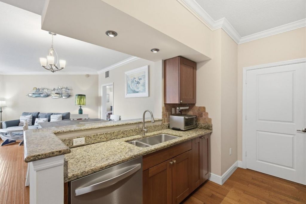 975 NW Flagler Avenue, Unit 307, Stuart, FL 34994 Photo