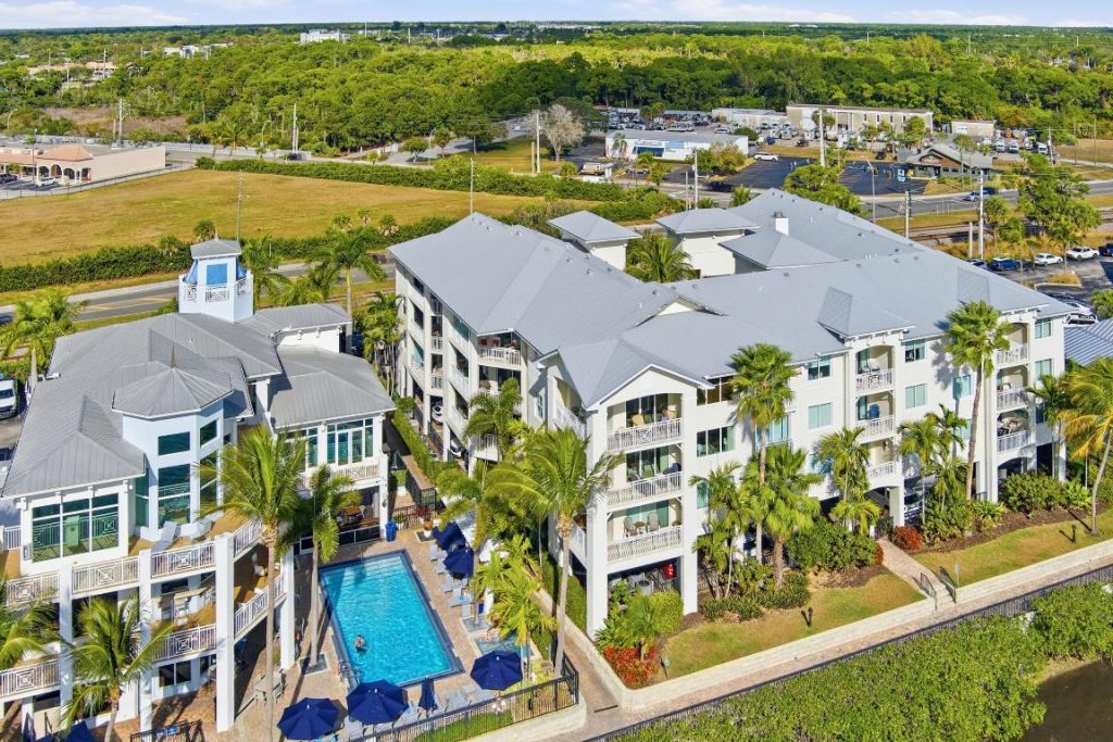 975 NW Flagler Avenue, Unit 307, Stuart, FL 34994 Photo