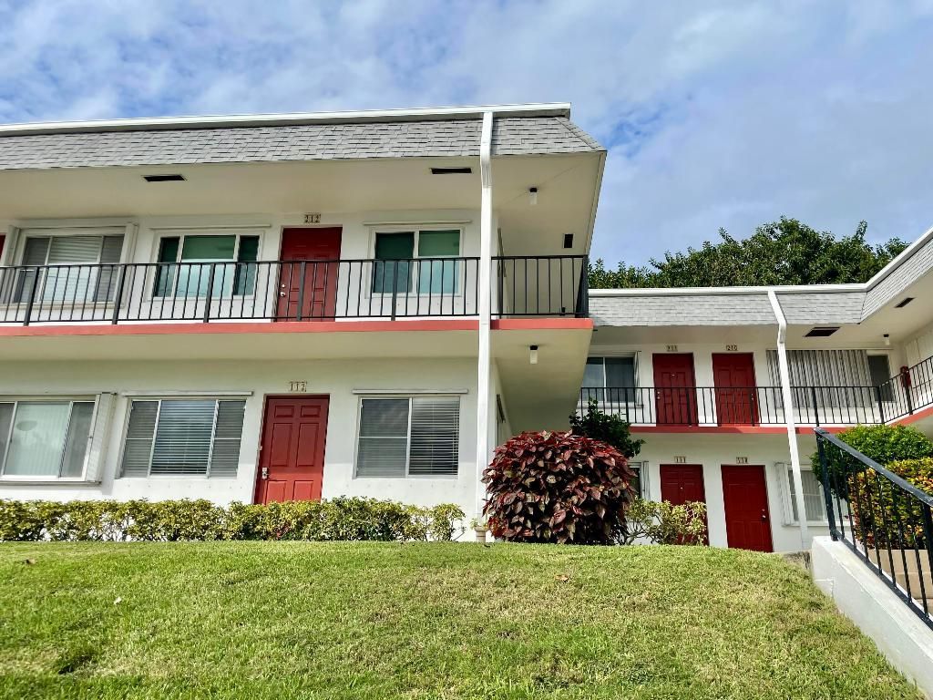 3120 Cynthia Lane, Unit 112, Lake Worth Beach, FL 33461 Photo