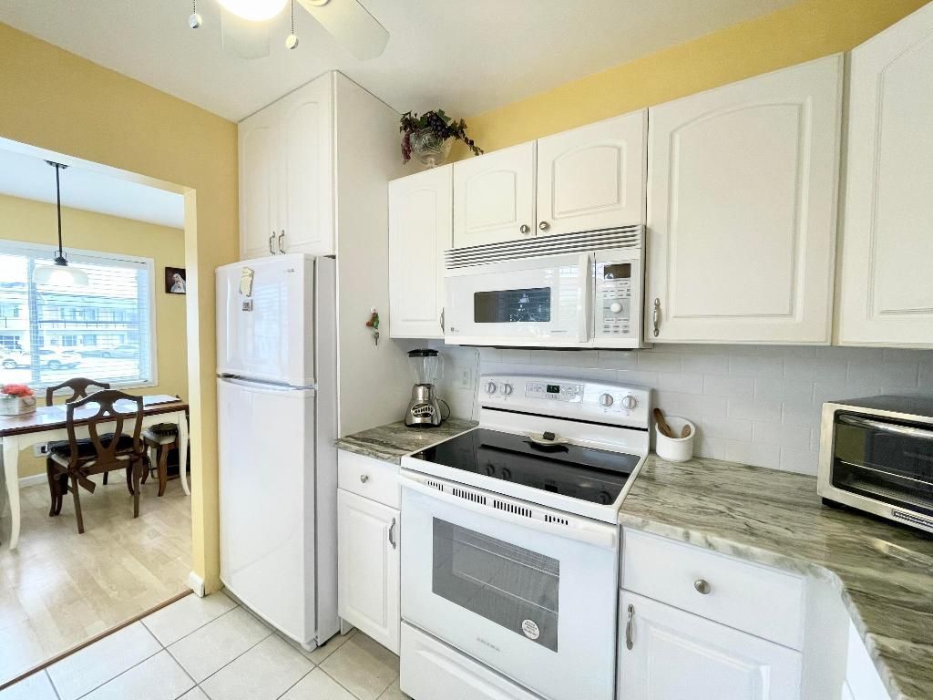 3120 Cynthia Lane, Unit 112, Lake Worth Beach, FL 33461 Photo