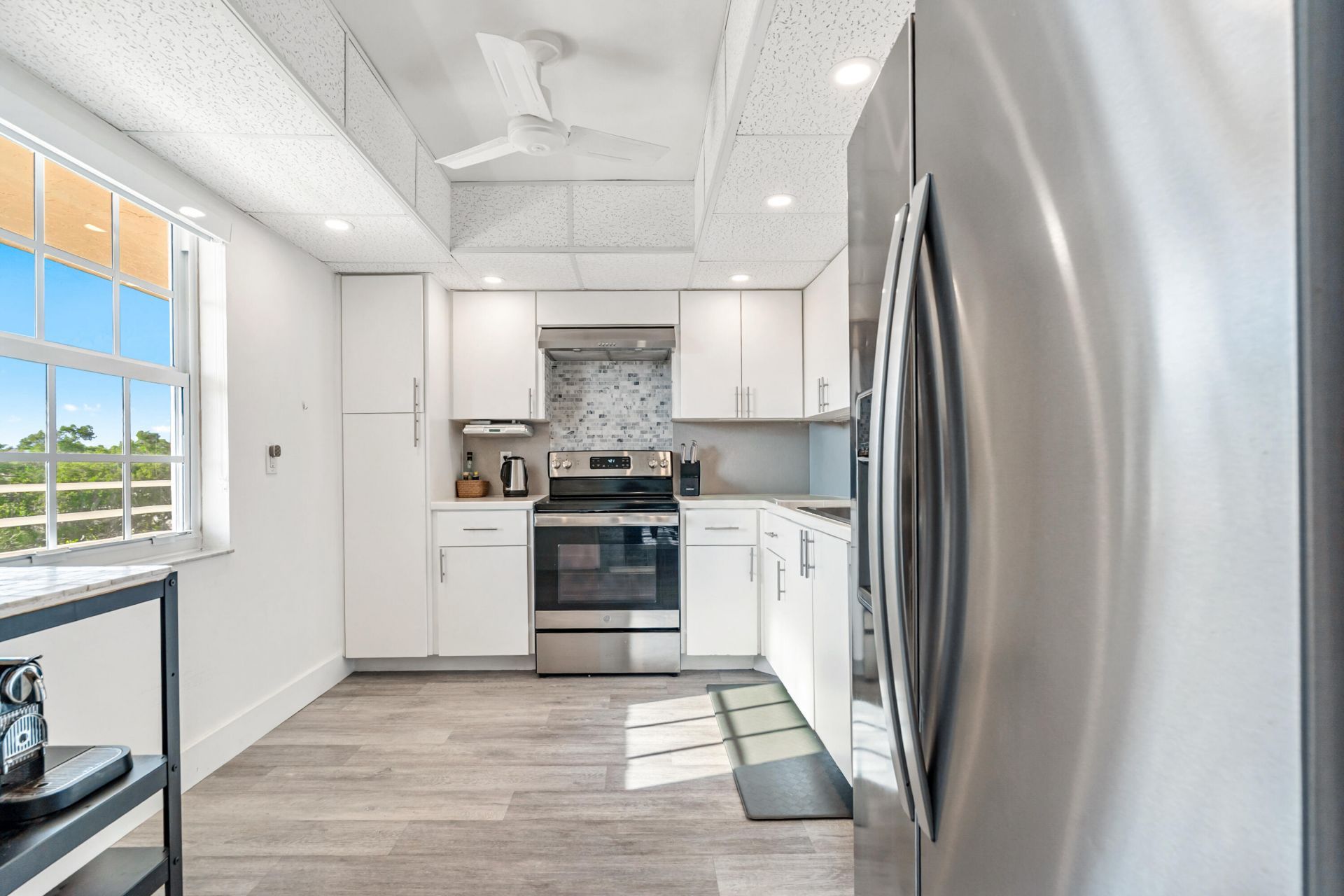 3900 Oaks Clubhouse Drive, Unit 503, Pompano Beach, FL 33069 Photo