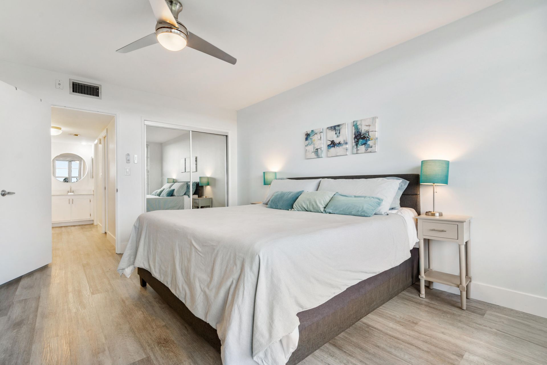 3900 Oaks Clubhouse Drive, Unit 503, Pompano Beach, FL 33069 Photo