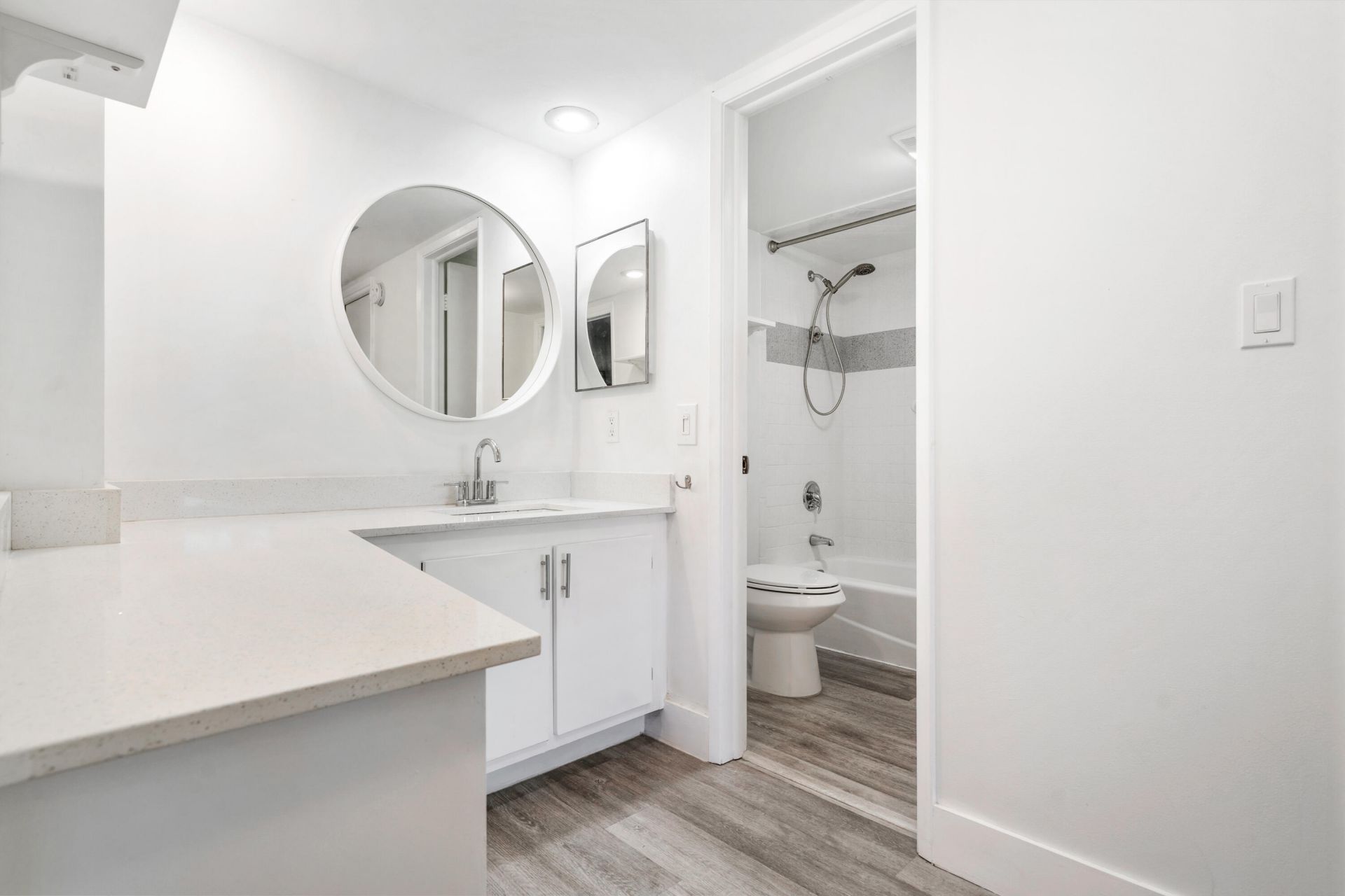 3900 Oaks Clubhouse Drive, Unit 503, Pompano Beach, FL 33069 Photo